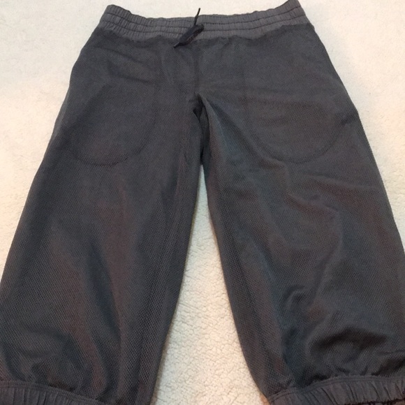 Nike cropped pants size XS - Picture 3 of 7
